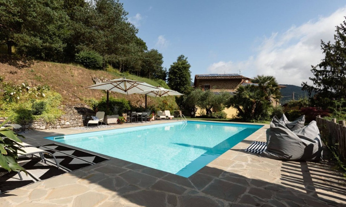 Lisciano Niccone Villa | Villa Essiccatoio by MMega