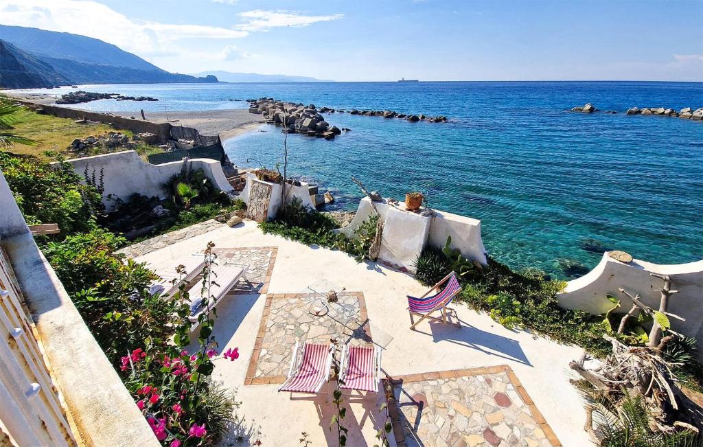 Favazzina House | Villa Eugenia