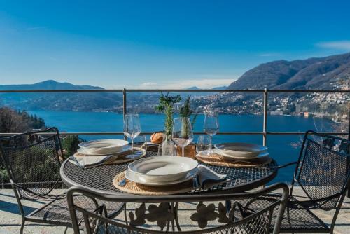 Blevio House | Villa Eugenia - Pool e Garden Retreat in Como by Rent All Como
