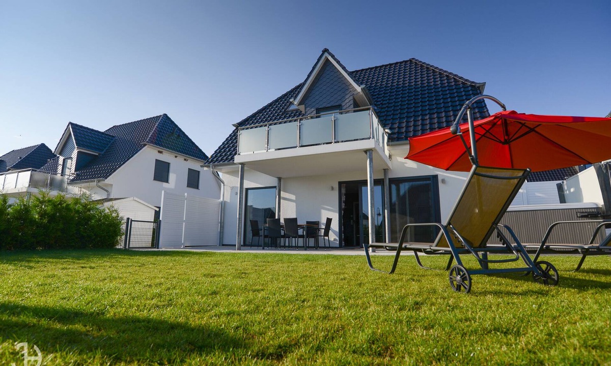 Unter Gohren House | Villa Fleesenstrand am See | with outdoor whirlpool | Sky TV | Fireplace | sauna