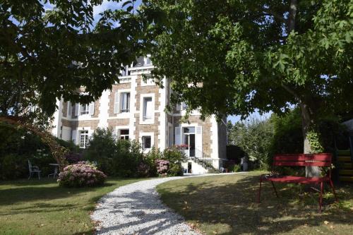 Parame Bed & Breakfast | Villa Fleurette