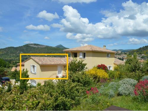 Montbrun-les-Bains Apartment | Villa Fleury Appartement