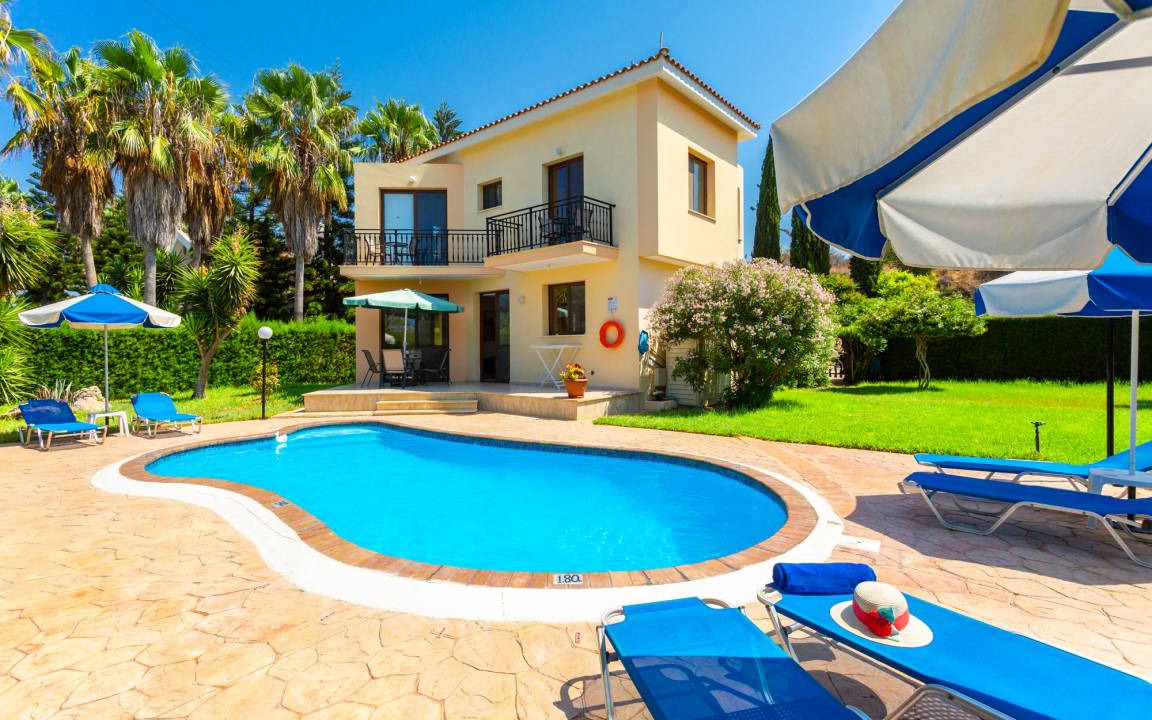 Latchi Villa | Villa Fostira: Large Private Pool, Walk to Beach, A/C, WiFi, Eco-Friendly