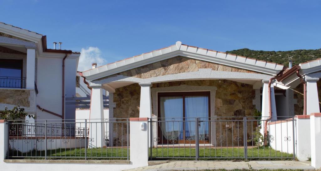 Siniscola Villa | VILLA FRANCESCA con vista mare La caletta SARDEGNA