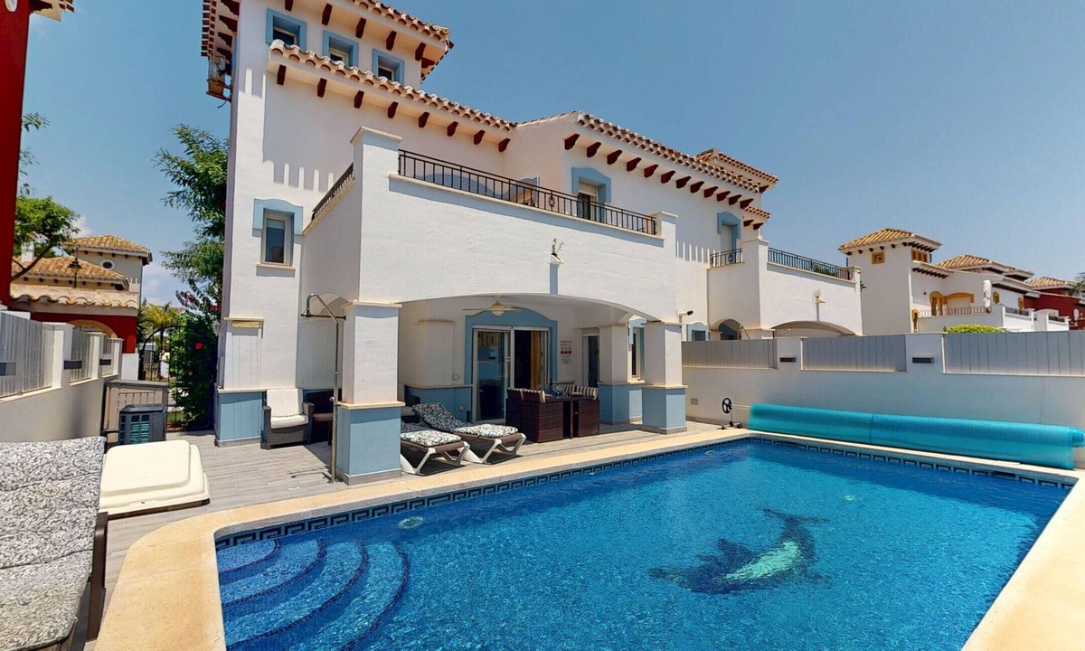 Torre-Pacheco Ski Chalet | Villa Francisco-A Murcia Holiday Rentals Property