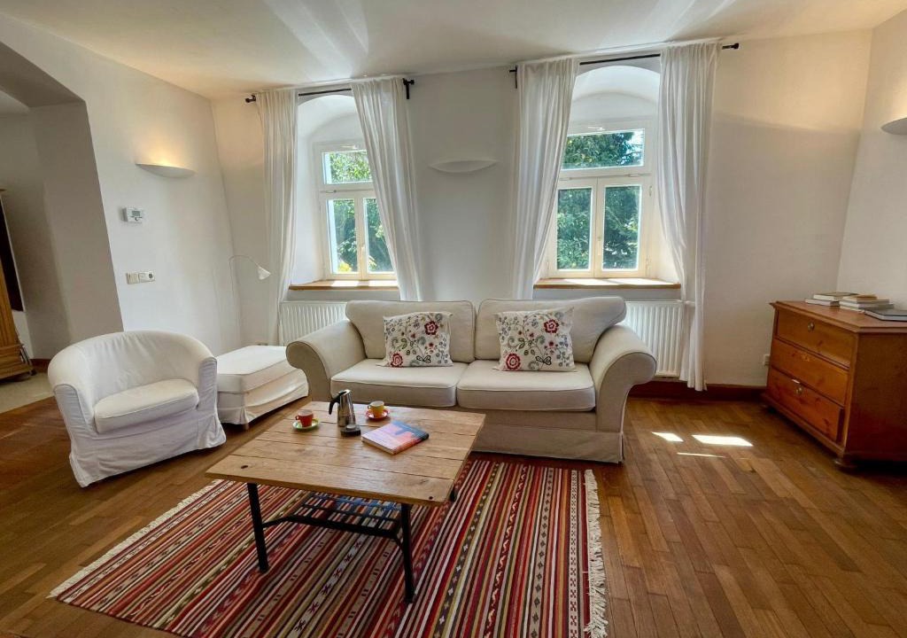 Falkenhain Villa | Villa Gärtnerhaus by Interhome