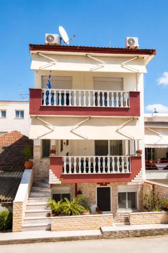 Nea Peramos Villa | Villa George