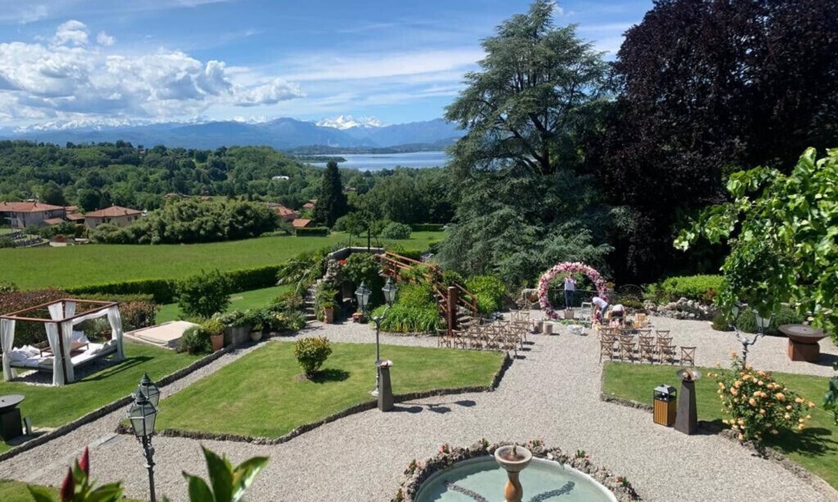 Azzate Bed & Breakfast | Villa Ghiringhelli