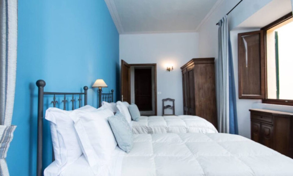 Monte Benichi Villa | Villa Giusterna - Ancient villa in the Tuscan hills