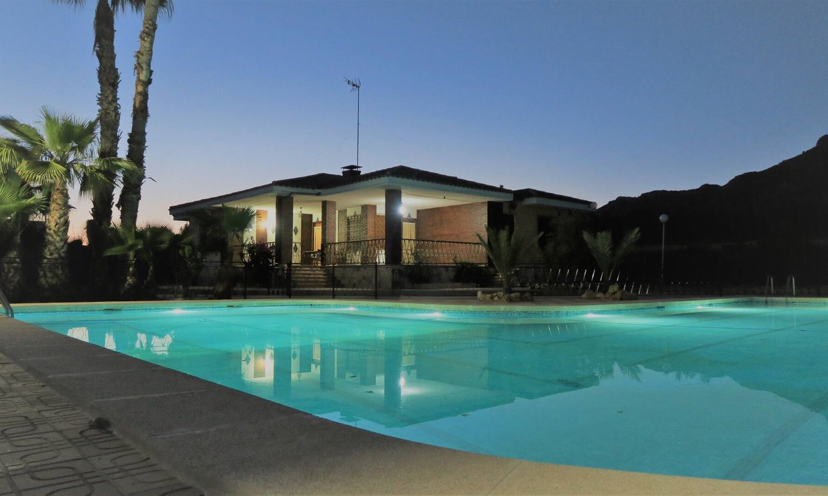 Aspe Ski Chalet | &&&& VILLA GREÑAS &&&