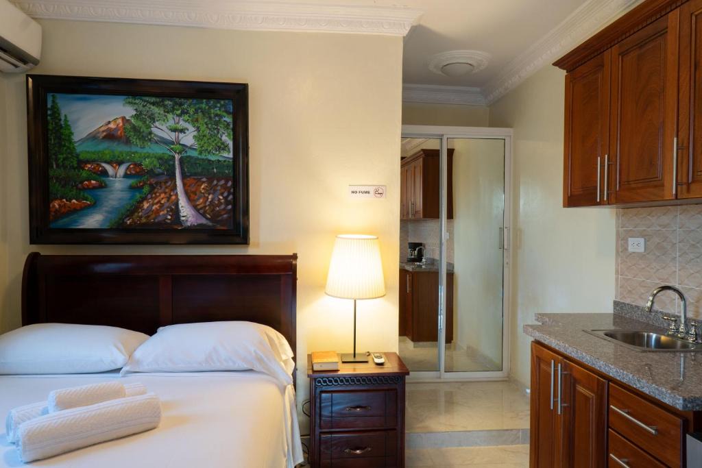 Reparto Ibarra Apartment | Villa Gumio Studio Apt - 7 minutes walk to Boca Chica Beach apts