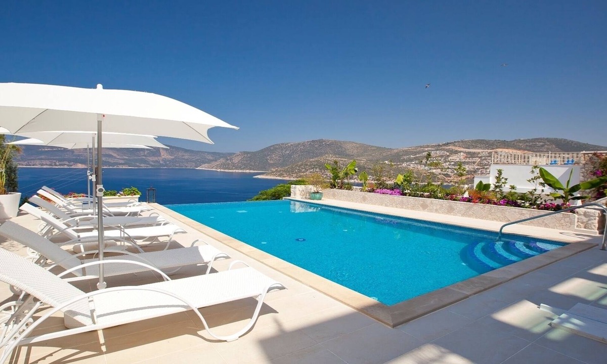 Kalkan Villa | Villa has uninterrupted sea views over the Bay of Kalkan.
