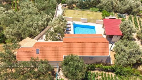 Zrnovnica Villa | Villa Hilltop View - Split by Villas Guide