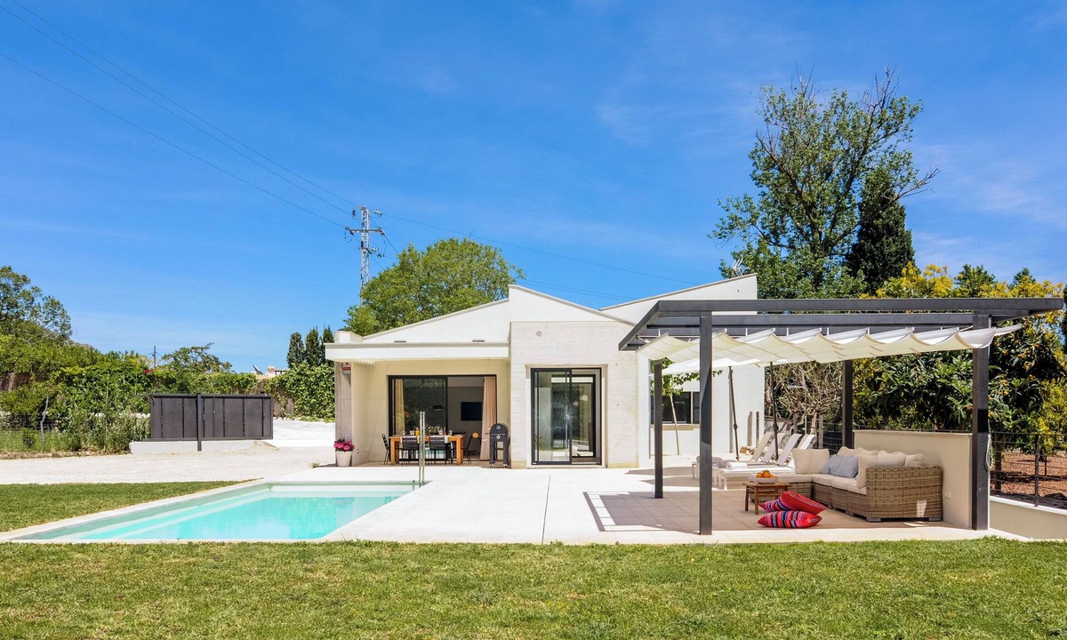 Pollensa Villa | Villa 'Hort Petit De Ternelles' with Mountain View, Wi-Fi, Air Conditioning and Underfloor Heating