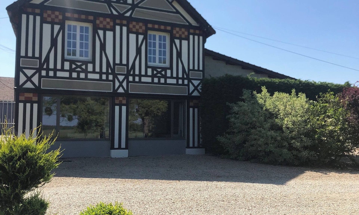 Dormans Cottage | Villa Hortensia half-timbered house, park, quiet, WIFI, wide open spaces