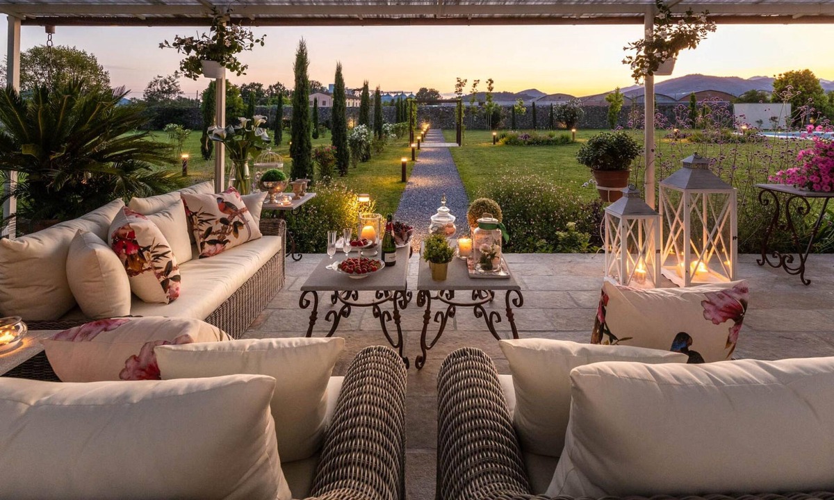 Lucca Villa | Villa Hugo in Lucca With 5 Bedrooms and 6 Bathrooms