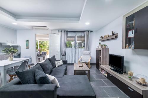 Kalamaki Villa | Villa Iceberg Mini