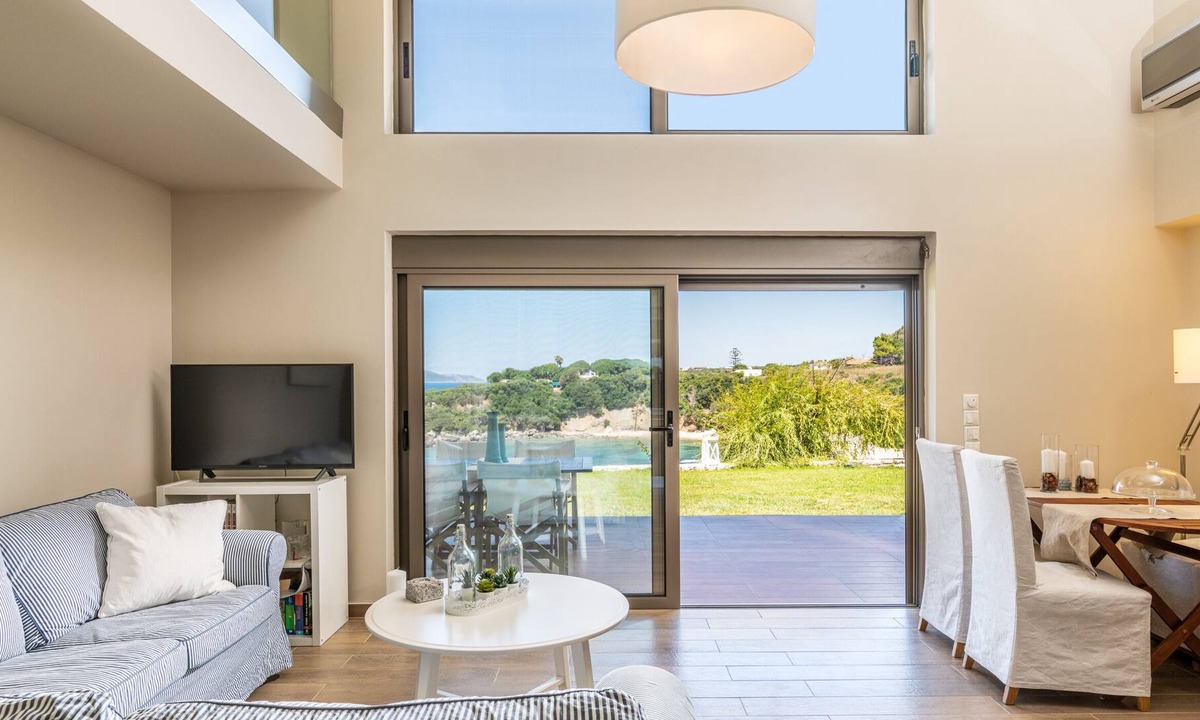 Tragana House | Villa Idyle-Luxury Beachfront Property