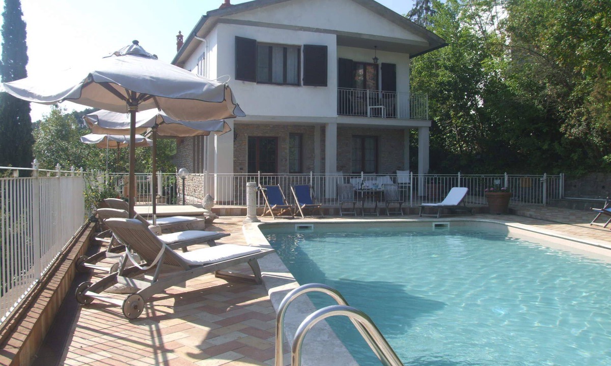 Val Canina Villa | Villa il Castagno - Three Bedroom Villa, Sleeps 11