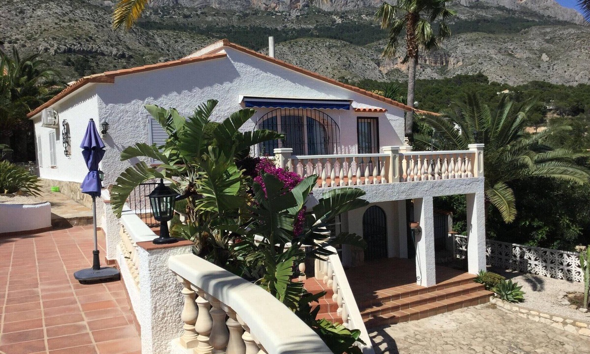Bernia House | Villa in Altea with private pool and sea views