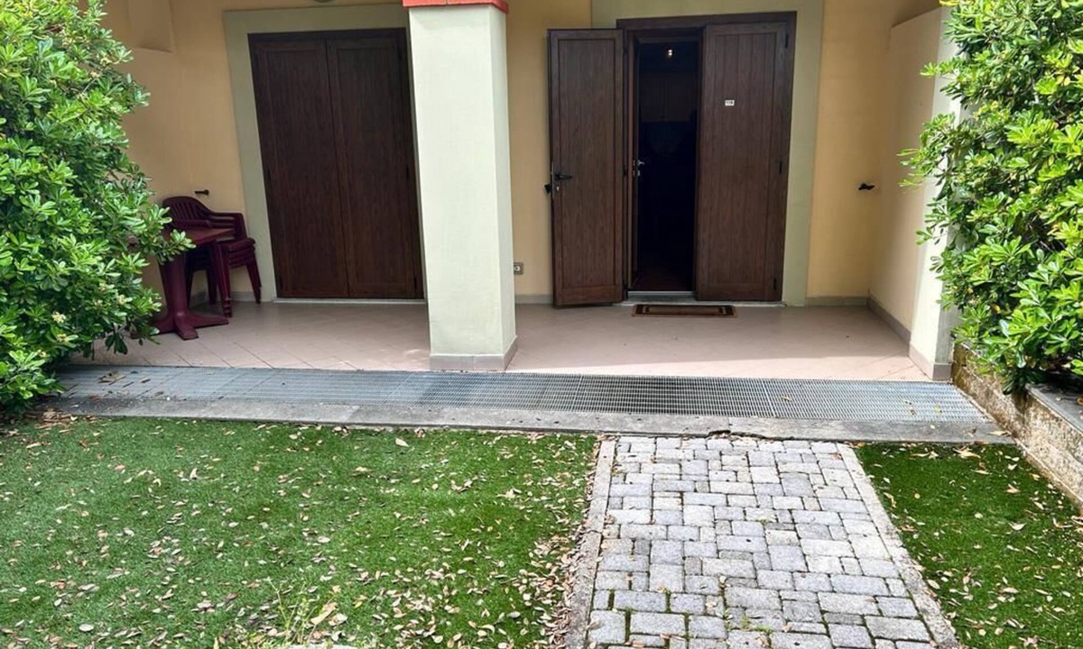 Guidonia Montecelio Villa | Villa in golf course