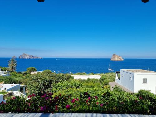 Panarea Apartment | Villa in Panarea with an amazing view