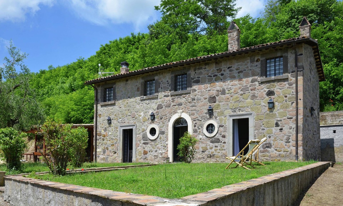 Castiglione in Teverina Villa | Villa in Rome with Pool & Stunning Views