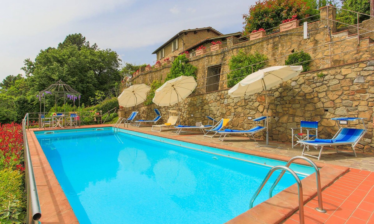 Petrognano Villa | Villa/Independent home in Lucca with 6 bedrooms sleeps 12