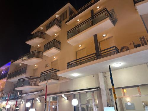 Torre Pedrera Hotel | Villa iris mare