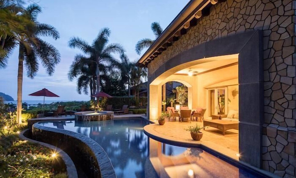 Herradura House | Villa La Perla