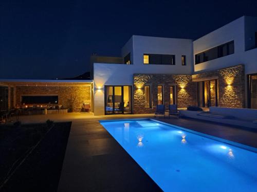 Exomvourgo Villa | Villa Laurier