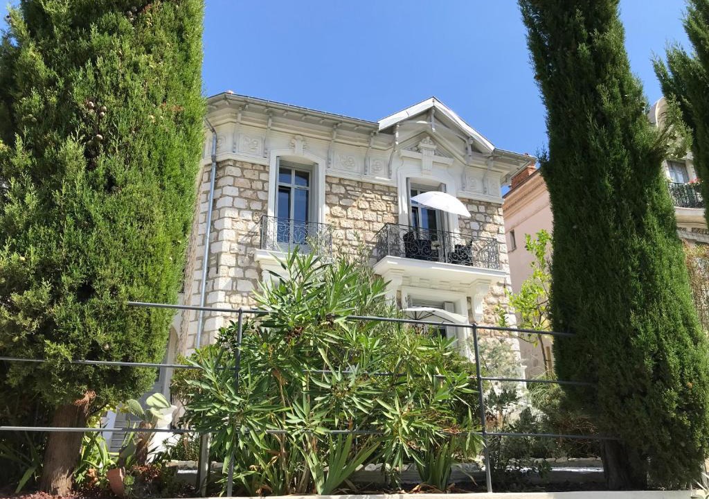 Liberation Apartment | Villa le Nid
