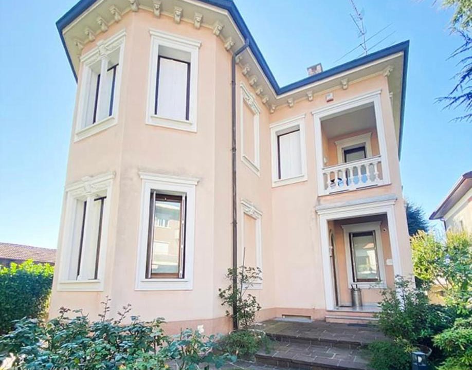 Castronno Bed & Breakfast | Villa le Rondini