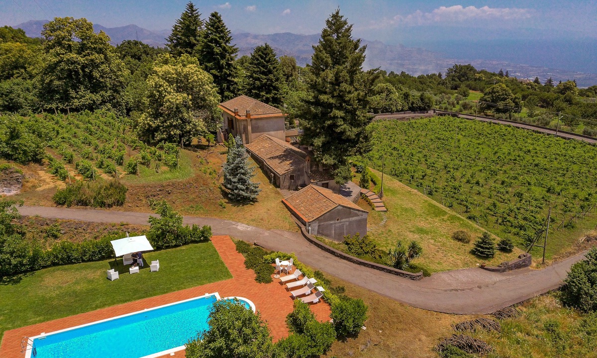 Mascali Villa | VILLA LE VIGNOBLE - with pool and sea view