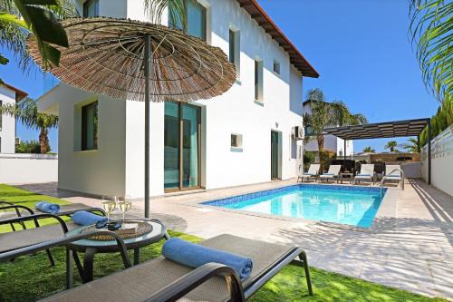 Paralimni Villa | Villa Levandini