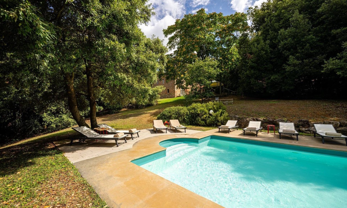 Gambassi Terme Villa | Villa Linchiano with Private Pool for 11 Guests