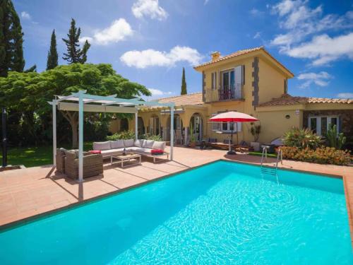 Monte Leon House | Villa Linda