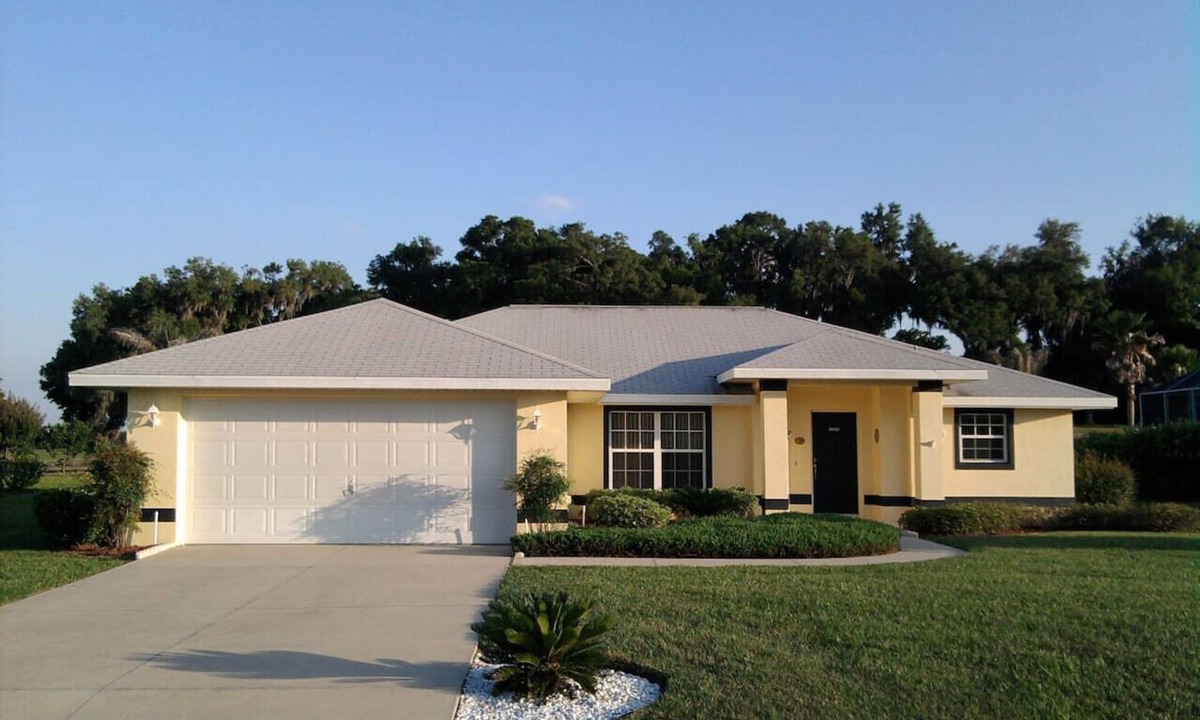Inverness House | Villa Lovie: Charming 4-bed/3-bath with pool & spa