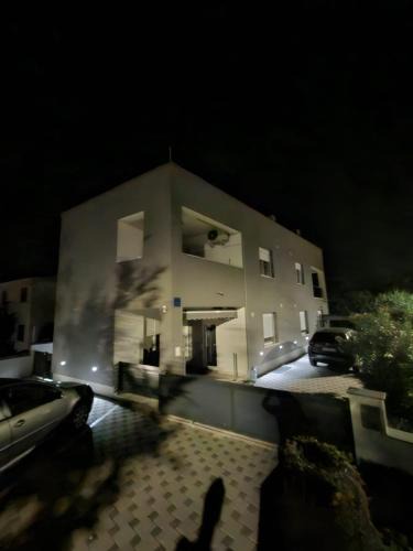 Vir Apartment | Villa Luminous