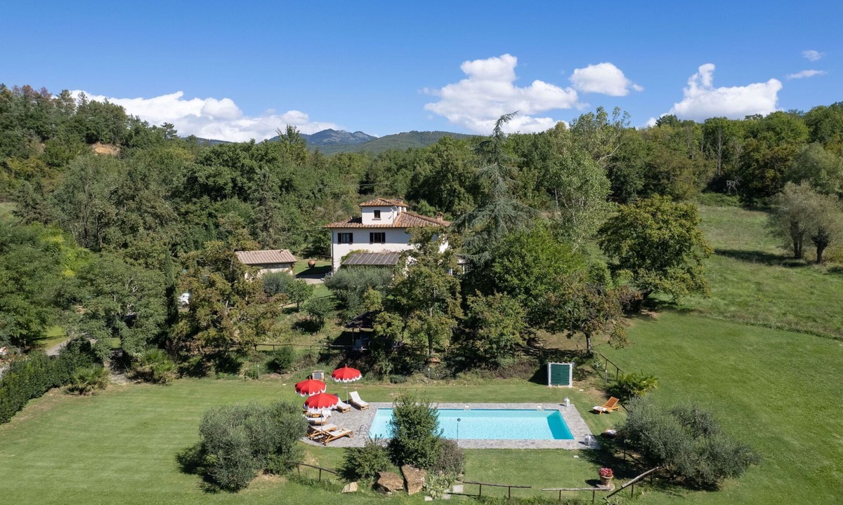 Cicogna Villa | VILLA MARINA, Private Villa in the Tuscan Countryside with Pool (Concierge service available)