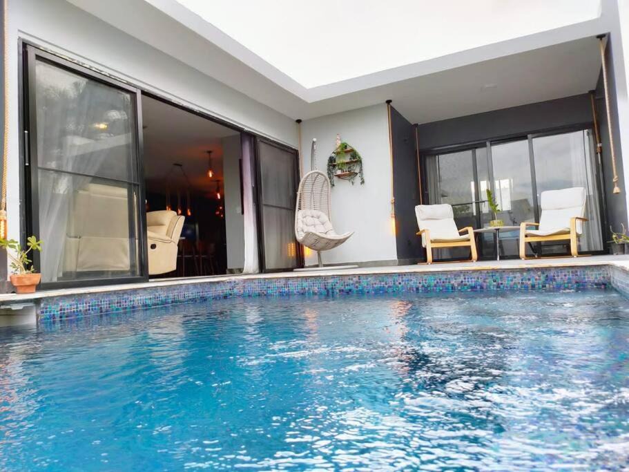 Bavaro Villa | VILLA MACEDONIA - Independiente con piscina privada