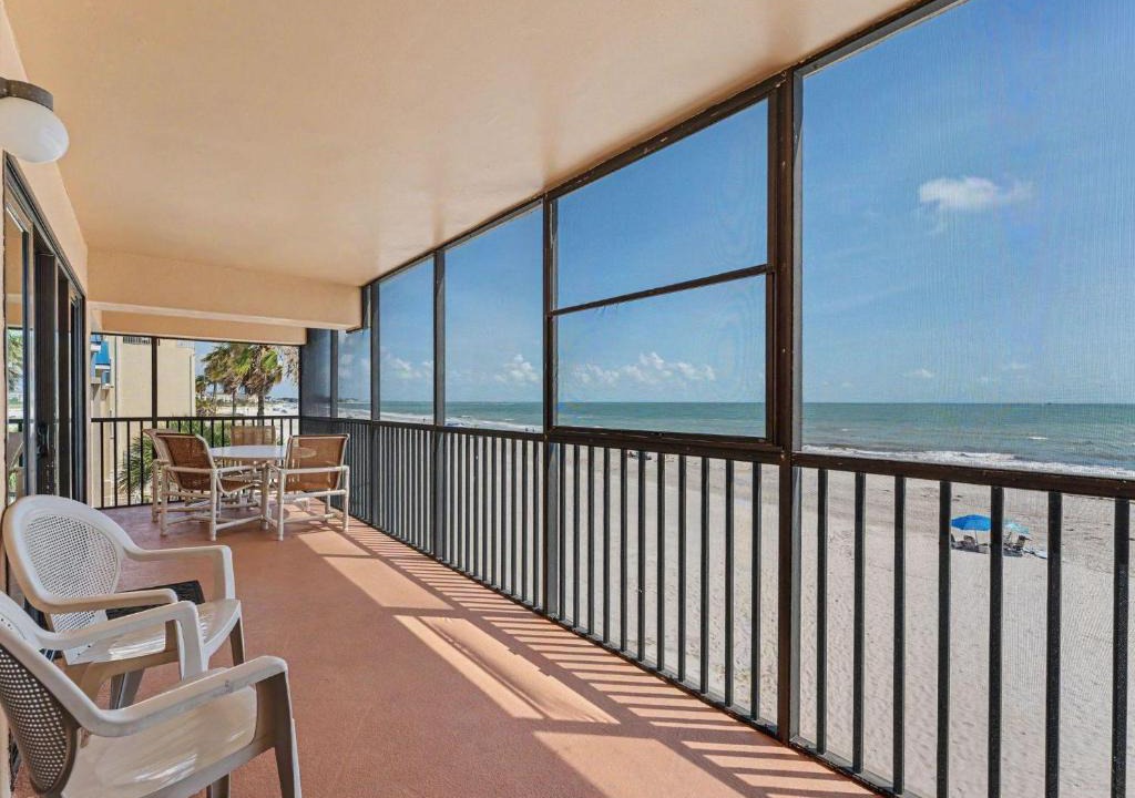 Madeira Beach House | Villa Madeira 301 - Premier