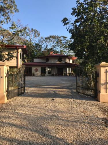 San Ramon Villa | Villa Magallanes