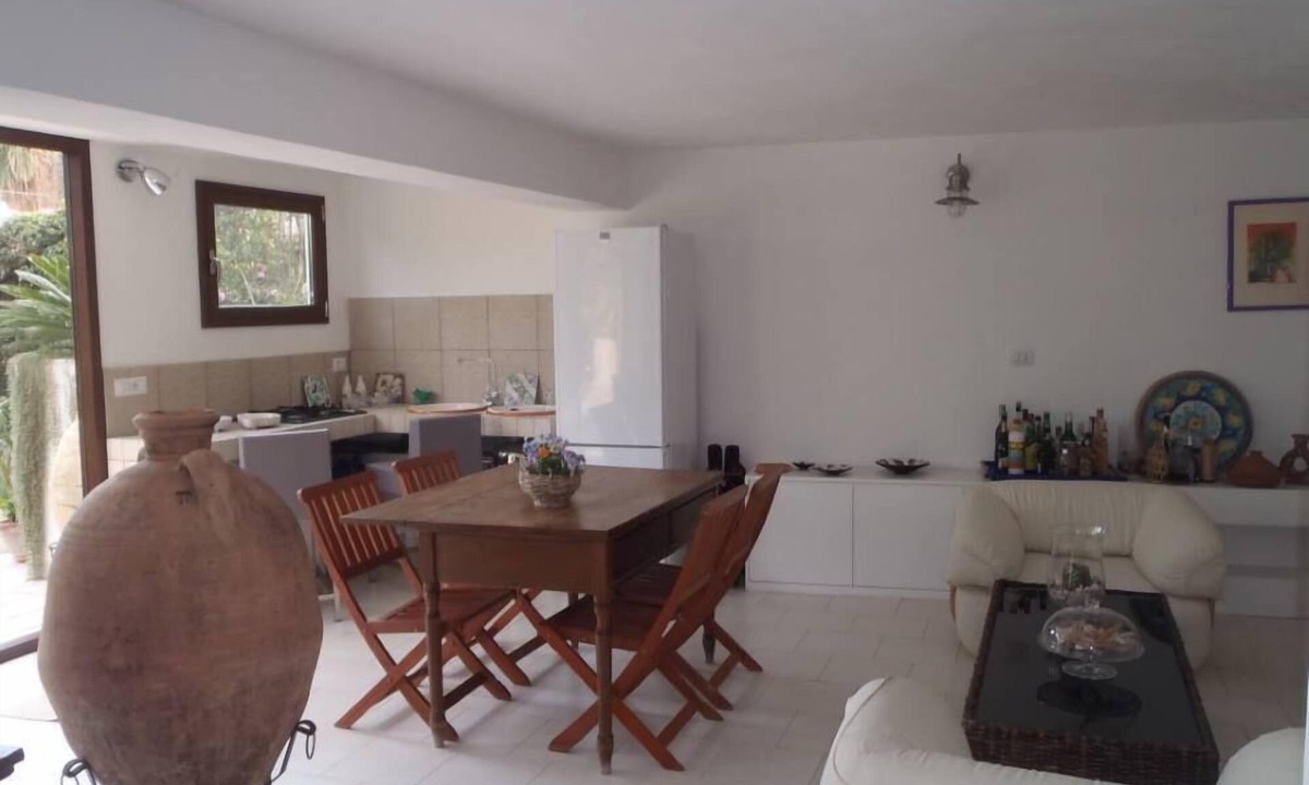 Aci Trezza House | VILLA MANCINI - Loft right by the sea in front of the Faraglioni