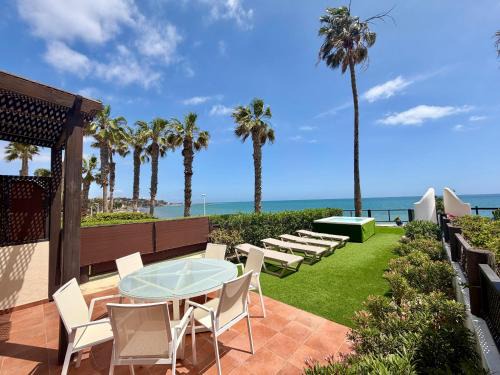 Playa del Aguila Villa | Villa Mar