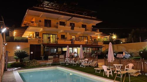Madonna della Croce Apartment | Villa Mare e Monti
