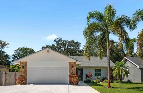 Walsingham House | Villa Maria Salt Sun 7 minutes to Indian Rocks Beach