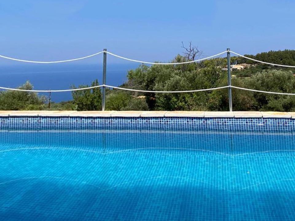 Kalamitsi Villa | Villa Marina