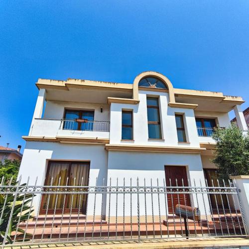 Oristano Historic Centre Villa | Villa Mattei