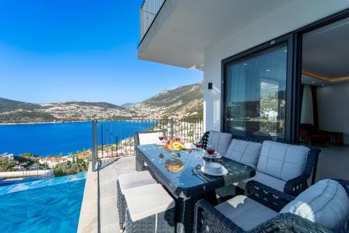 Bezirgan Villa | Villa Mavrem